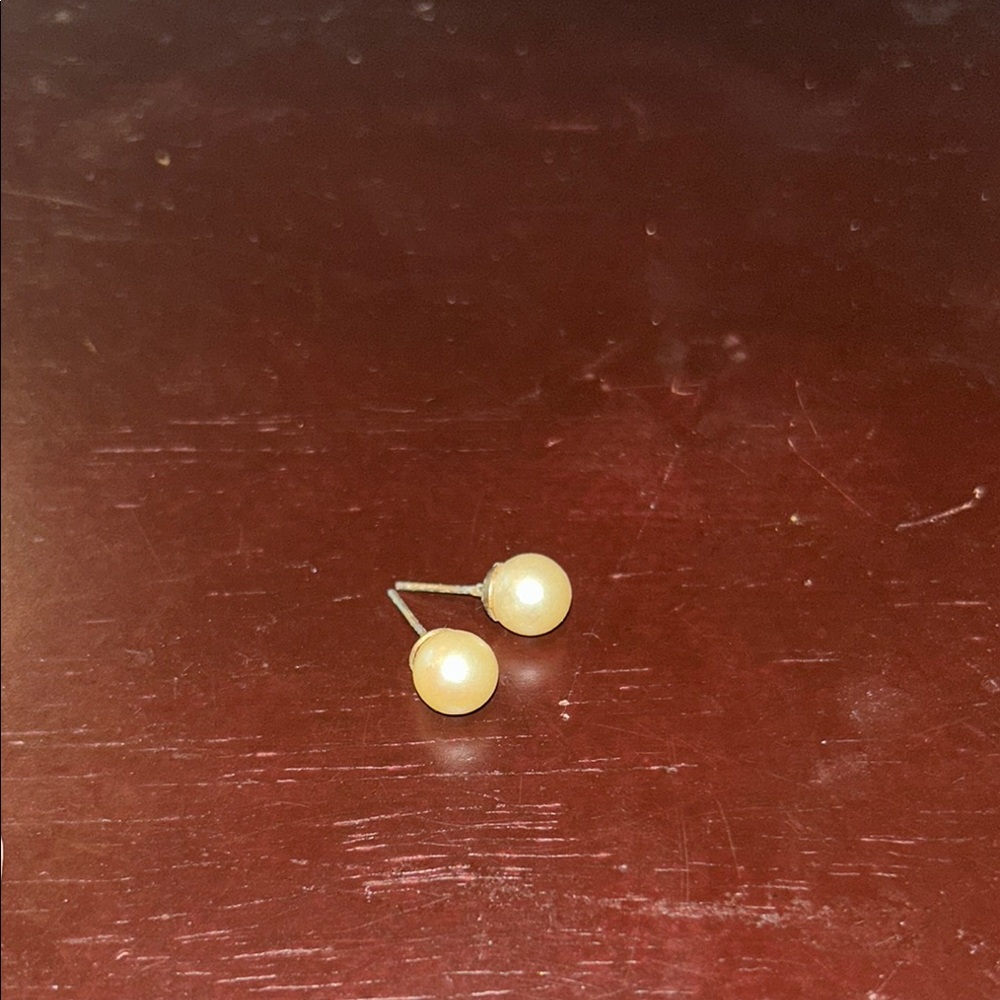 Elegant Gold Pearl Stud Earrings